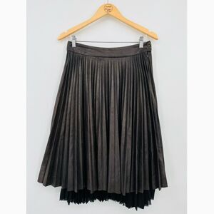Pleated Tiered Midi Skirt Raw Hem, Size Medium, East London Bolongaro Trevor